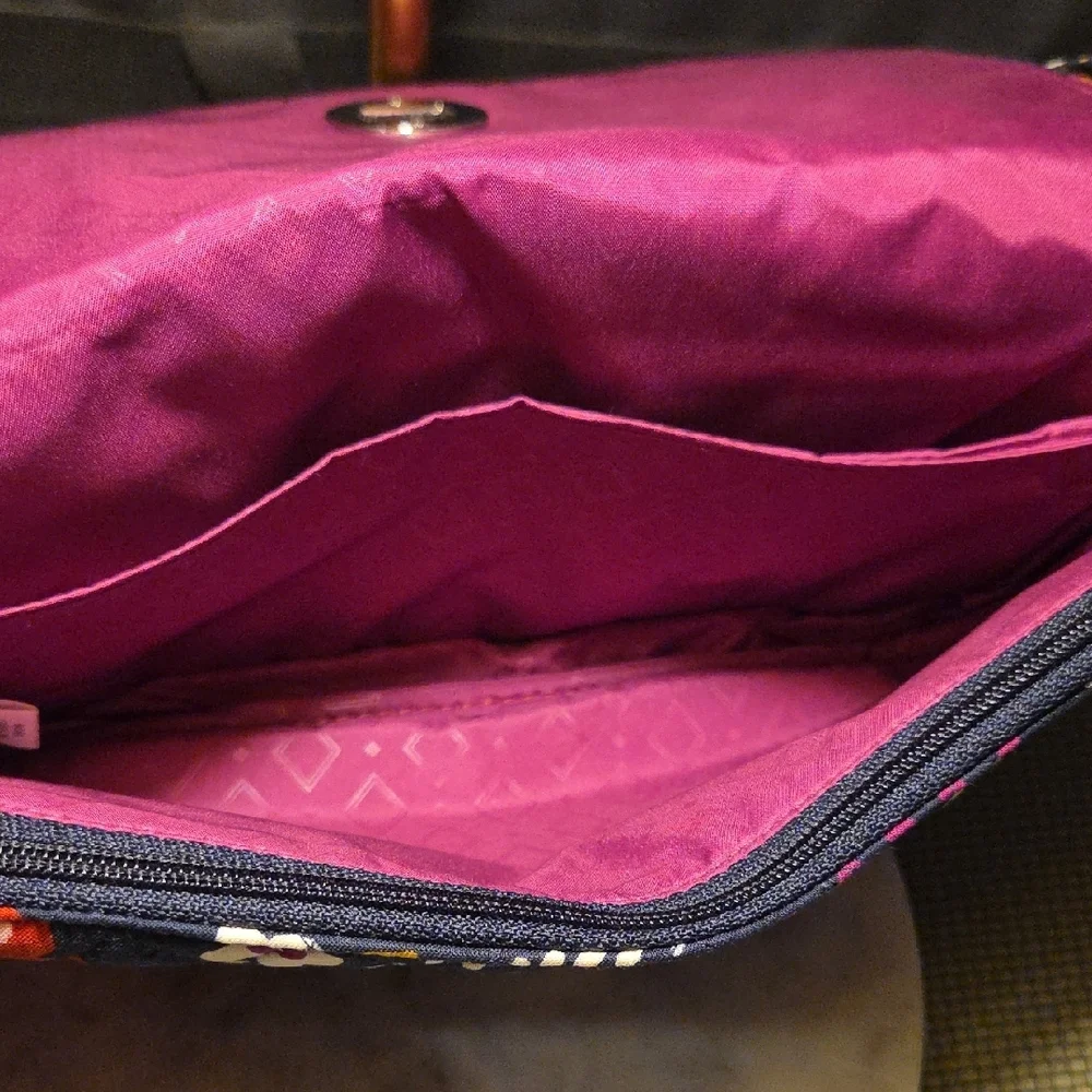 Vera Bradley Navy & Pink Paisley Quilted Crossbody Bag - Picture 7 of 10